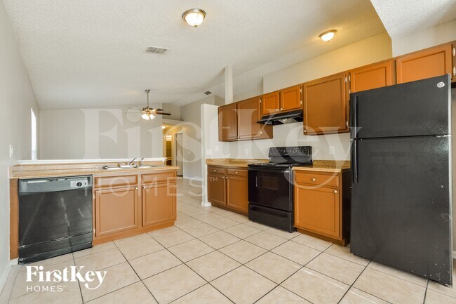 Photo - 7571 Groveoak Dr