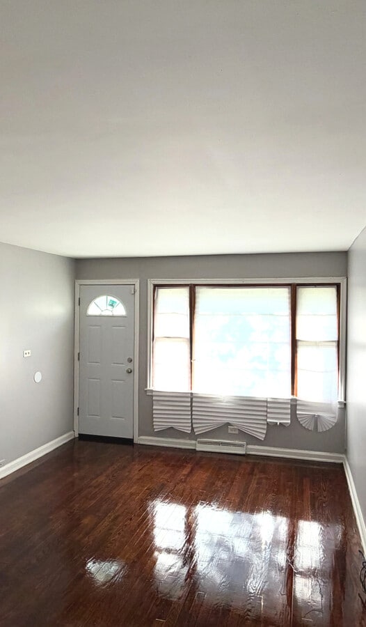 Photo - 14505 Minerva Ave