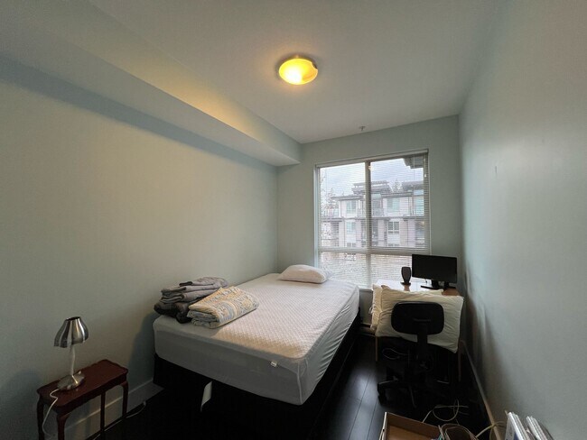 Photo - 7478 Byrnepark Walk