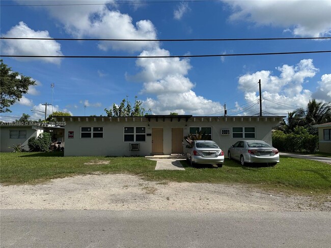 Building Photo - 377 NW 4th St Unit 377 Rental