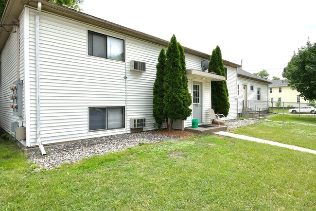 Photo - 803 8th St N Unit 4