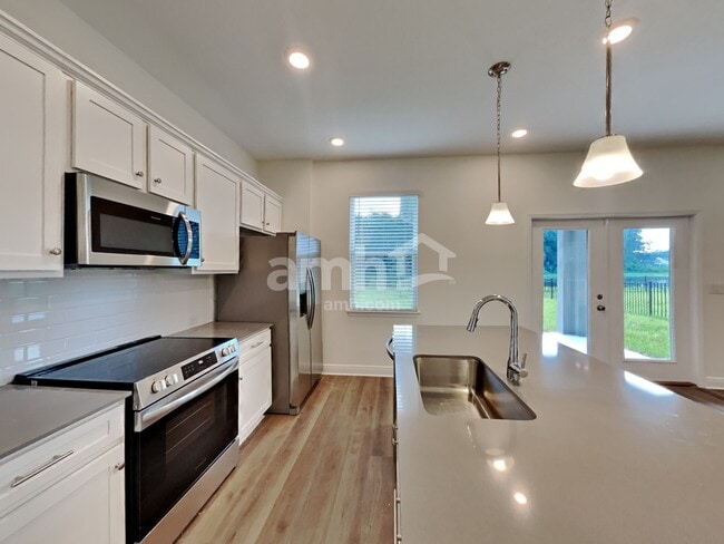 Photo - 27173 St Andrews Ave