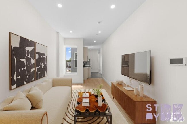 Building Photo - 3 bedroom in RIDGEWOOD NY 11385 Unit 3R Rental