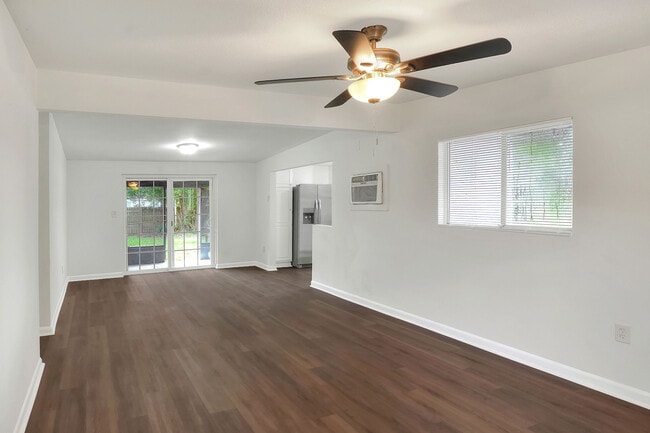 Photo - 3006 Pinedale Ave