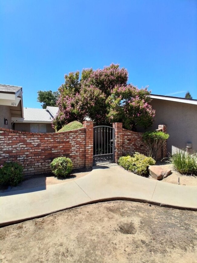 Photo - 6061 N Bungalow Ln Unit 102