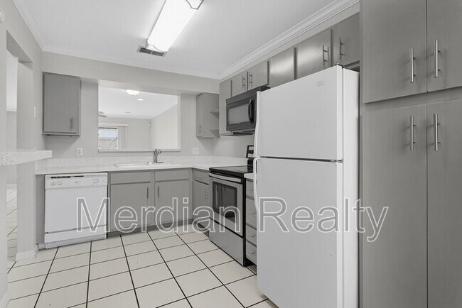 Photo - 205 Arbor Cir