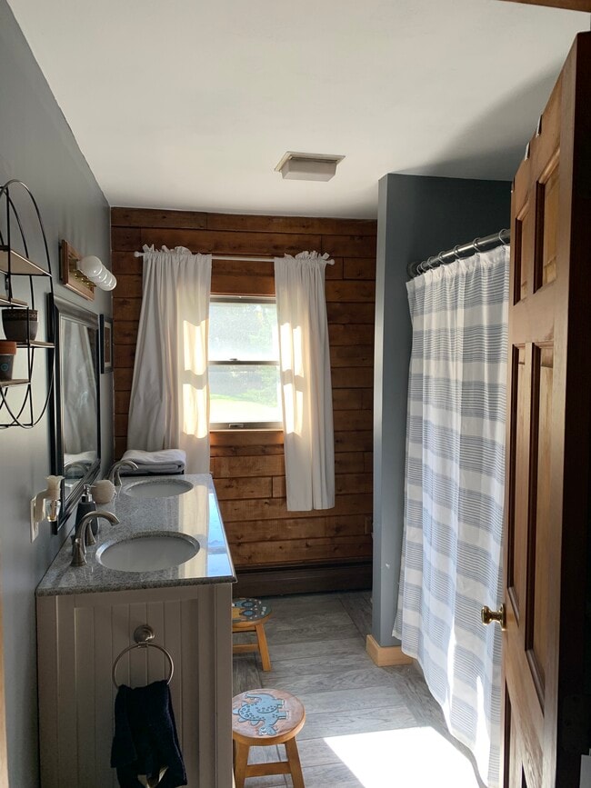 Photo - 69 Salisbury Ave