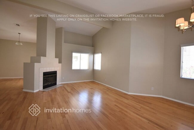 Photo - 1629 Palmae Way