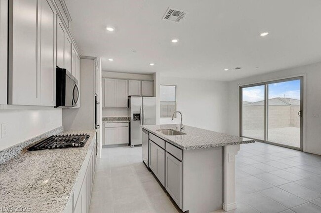 Photo - 1550 Rock Kestrel St