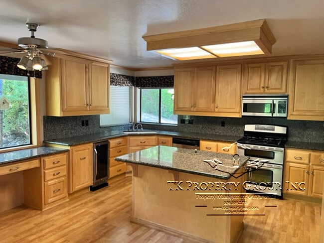 Photo - 13285 Sugarbush Ct