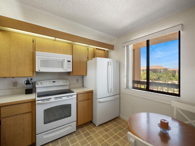 Photo - 1901 Marina Isle Way Unidad 403