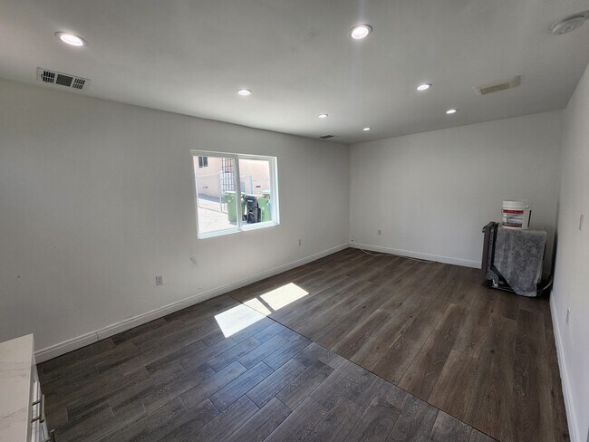 Photo - 10435 Las Lunitas Ave