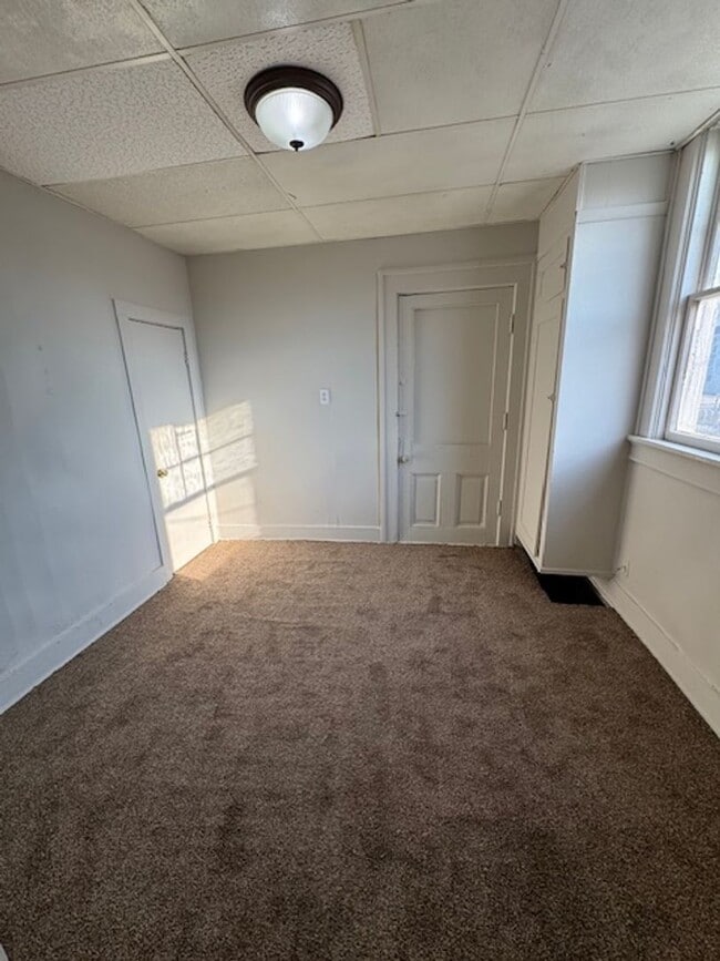 Photo - 627 Kenwood Ave Unit 627 Kenwood #1