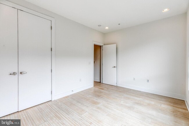 Photo - Northern Liberties Townhome with 2 Car Parking