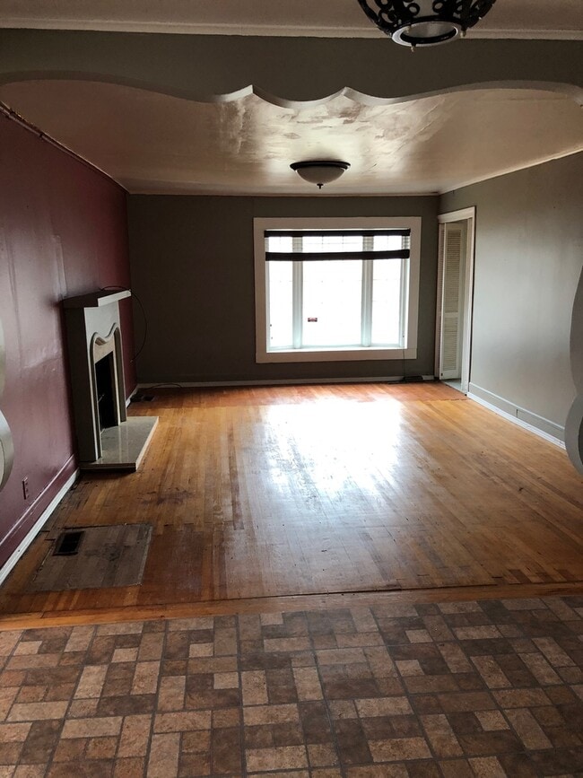 1904 Mohawk Blvd
