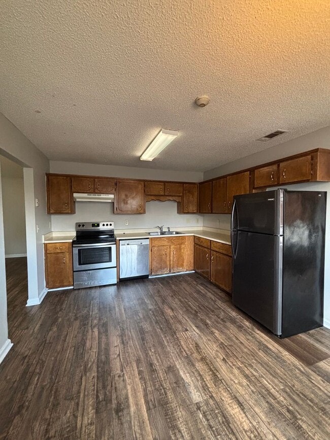 Photo - FOR RENT