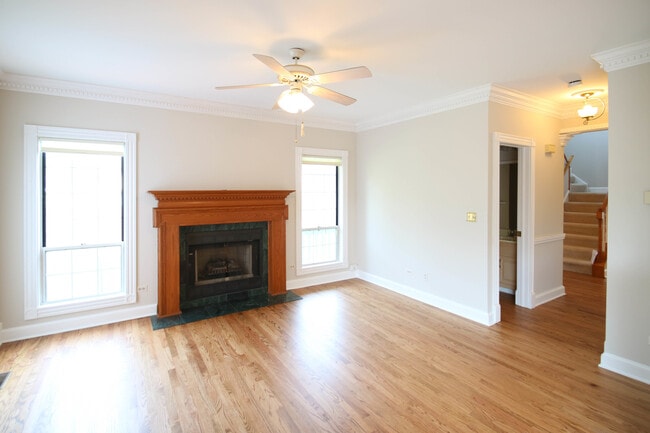 Photo - 648 W Parkside Dr