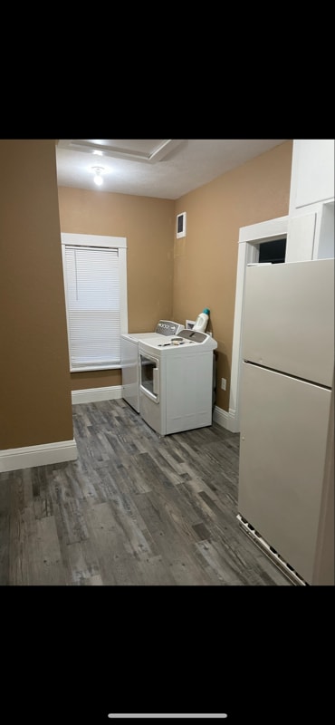 Photo - 114 W Charles St