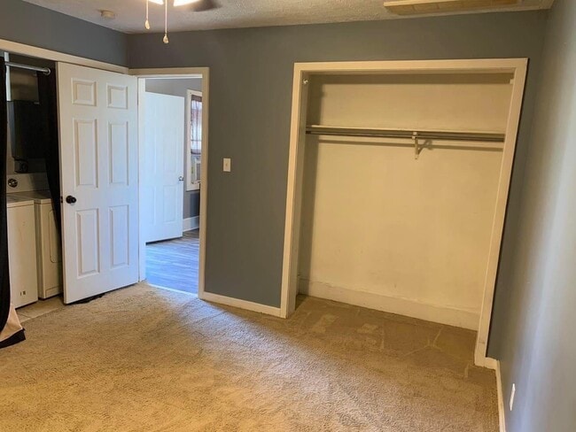 Photo - 918 W Louisiana St Unit 920