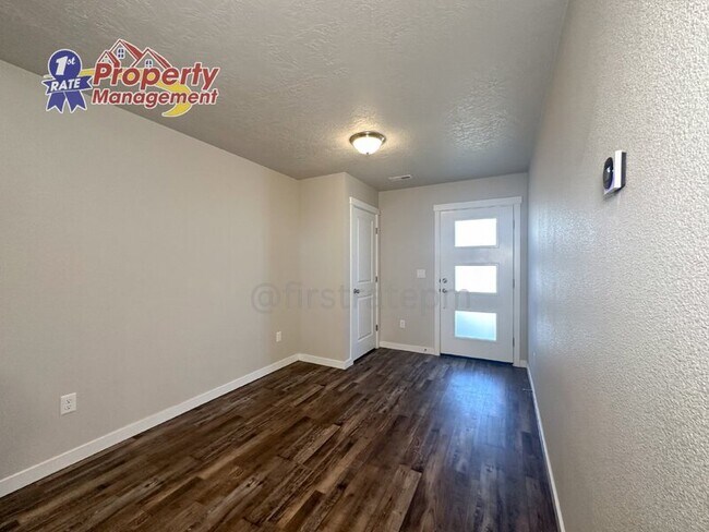 Photo - 3113 N Network Ln