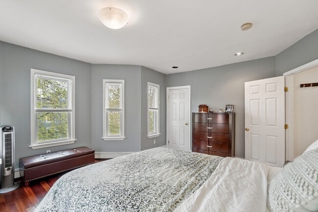 Photo - 57 Regent St Unit 3R