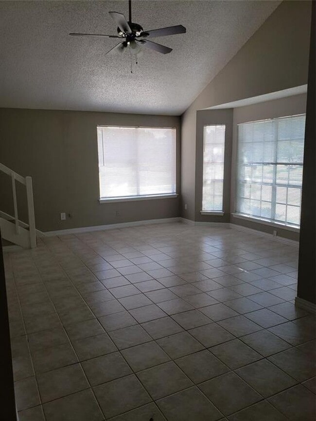 Photo - Beautiful 4 Bedroom Home in Houston / Nice Backyard