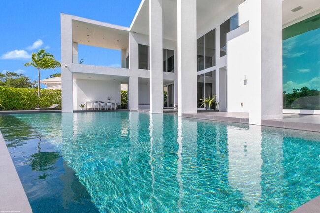 Photo - 14844 Palmwood Rd