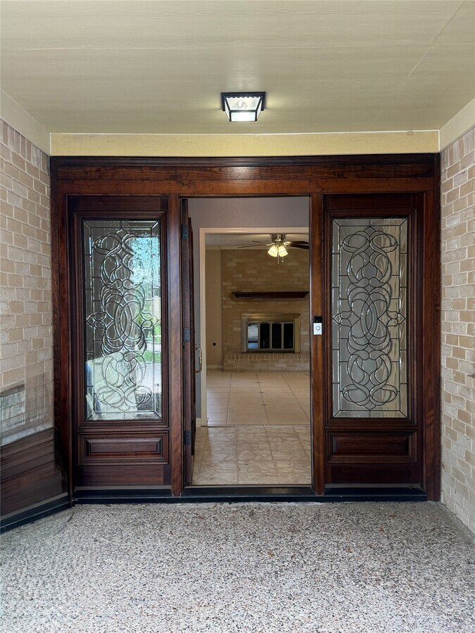 Photo - 14906 Brookpoint Dr