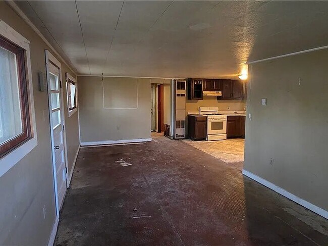 Photo - 304 Gilbert St