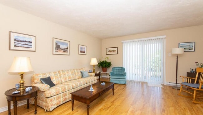 Photo - Woodbury Terrace