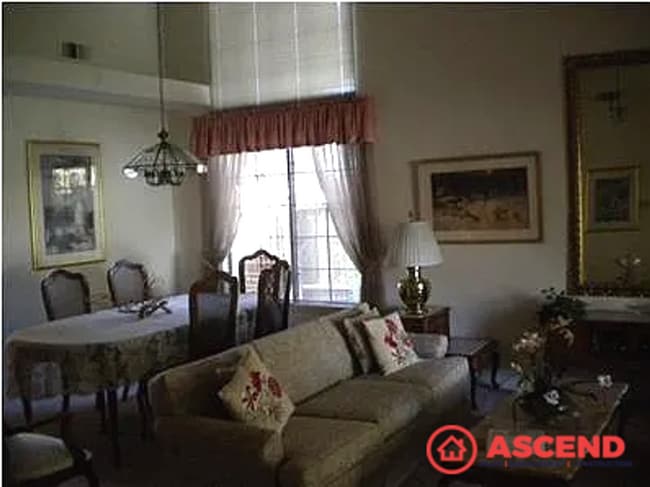Photo - Cozy 3BD/2BA Home in Bakersfield's 93308 — Fireplace & Pets Welcome!