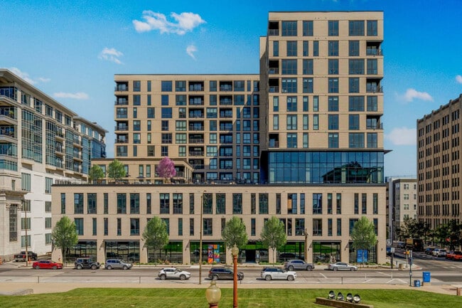 Photo - 421 N Pennsylvania St Unit ID1313956P