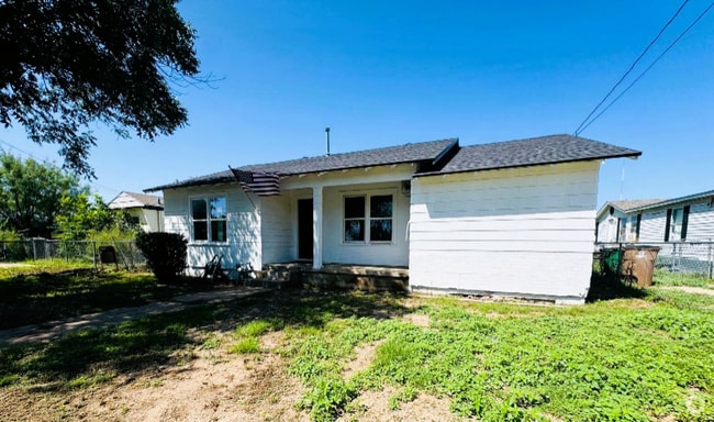 Building Photo - 2417 Oaklawn Blvd Rental