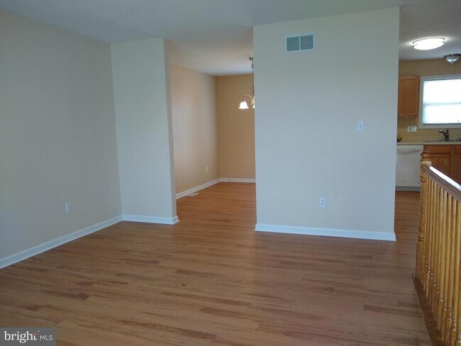 Photo - 110 Rawlings Ave