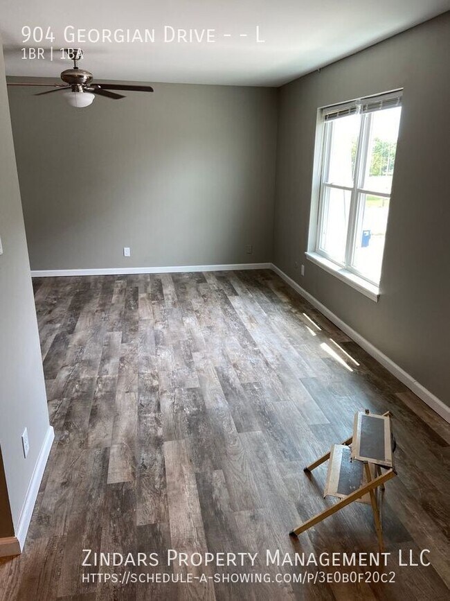 Photo - 904 Georgian Dr Unidad L