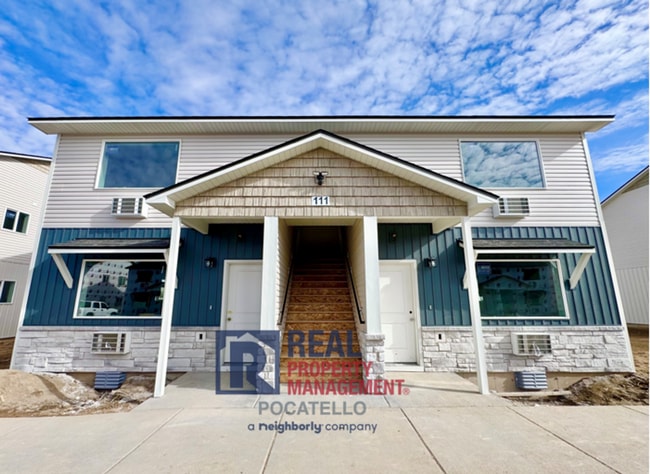 Building Photo - 5405 Park Lawn Dr Unit #A