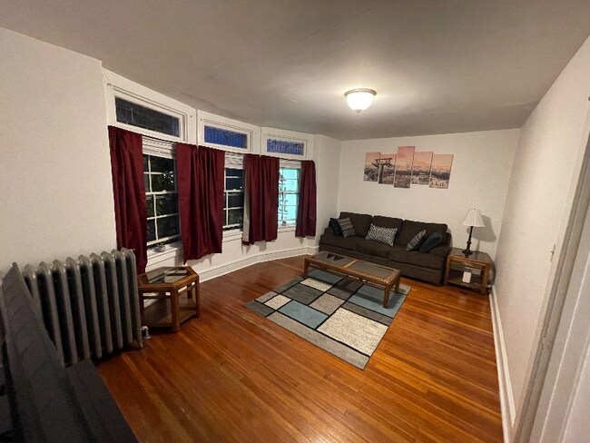 Photo - 426 Penn Ave Unit 2nd Floor Front