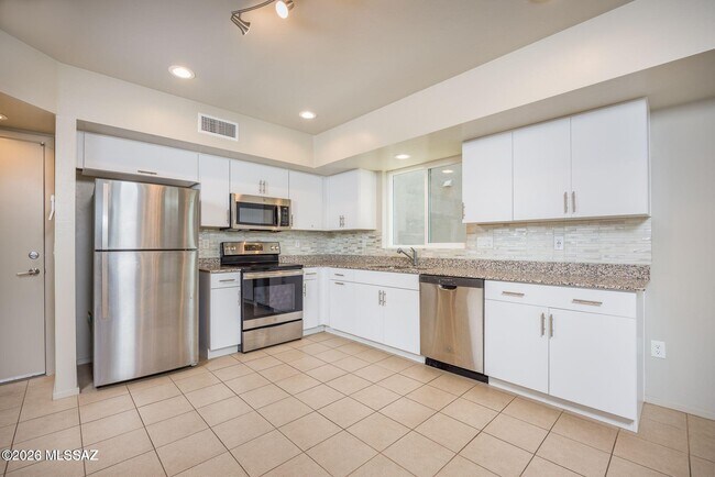 Photo - 848 E Park Modern Dr