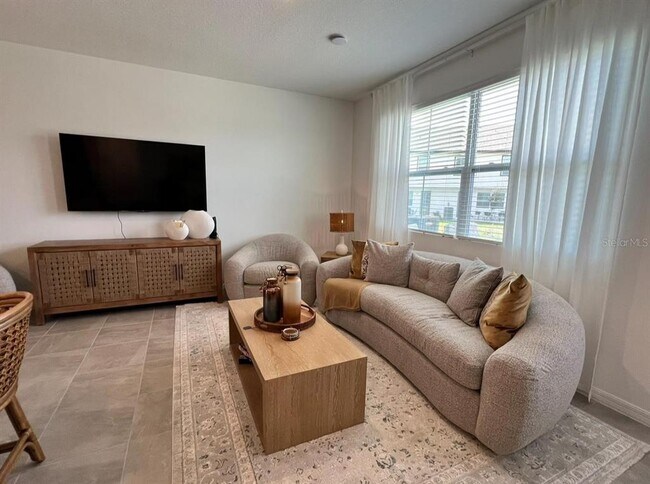 Photo - 742 Longboat Dr