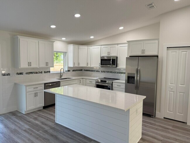Photo - 101 Lobelia Rd