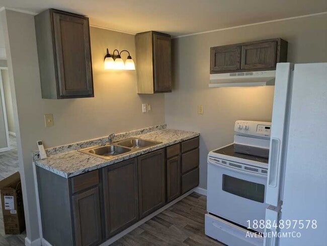 Photo - 512 10th St SW