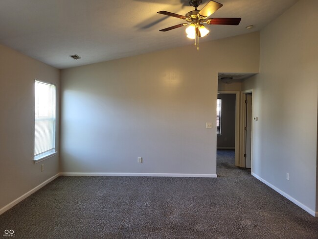 Photo - 2704 Winding Creek Ln