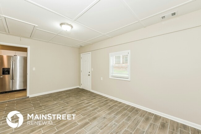 Photo - 6273 Graceland Cir