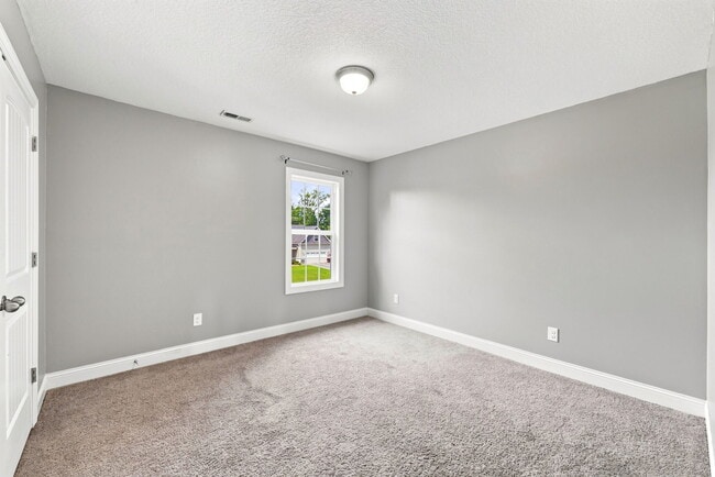 Photo - 109 Rosegarten Ct