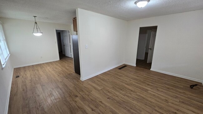 Photo - 2207 Mt Vernon Rd