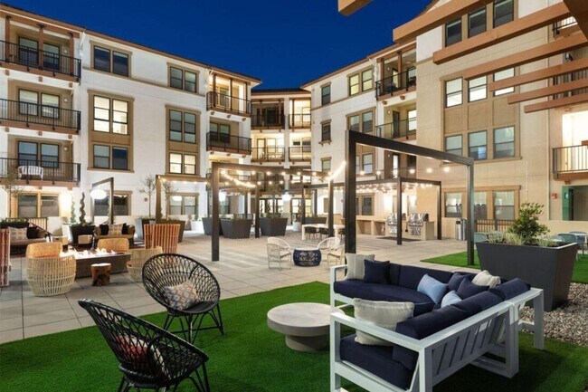 1008 E El Camino Real Unit GO ID1266200P