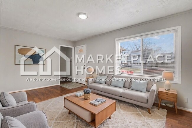 Photo - 23115 Tawas Ave