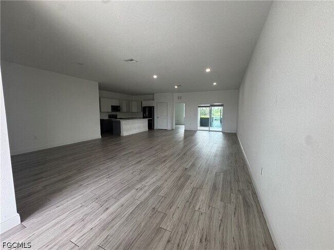 8007 Mill Ct