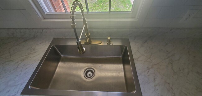 Photo - 483 Warmsprings Dr