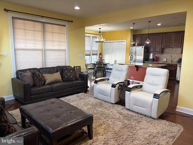 Photo - 105 Elton Farm Cir